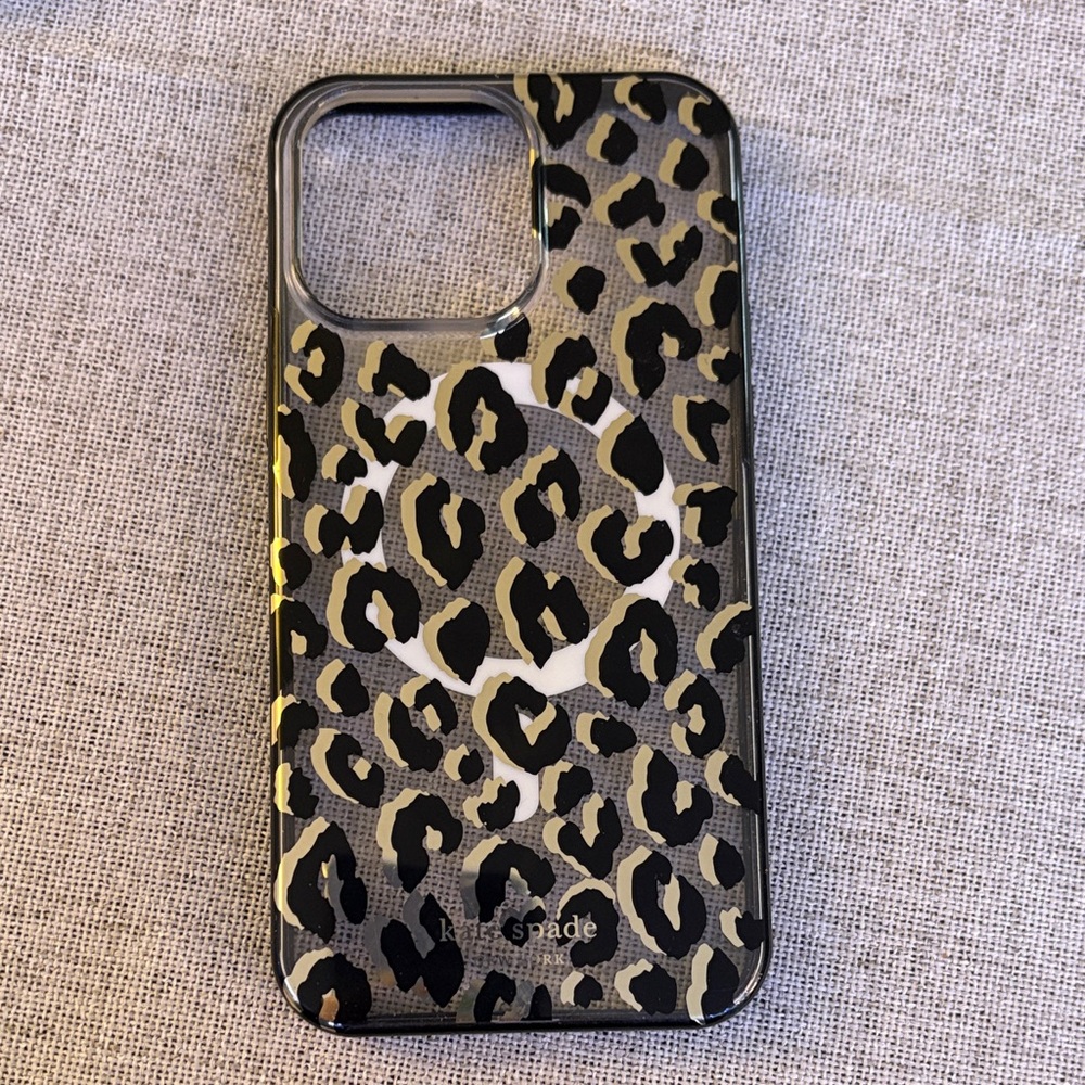 Kate Spade Leopard Pattern Phone Case - Black and Gold MagSafe for iPhone 14Pro
